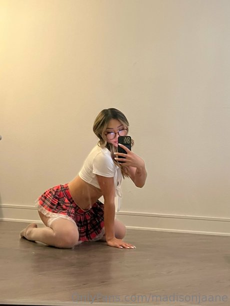 Foto di nudo di fuga di OnlyFans di Madison Jane