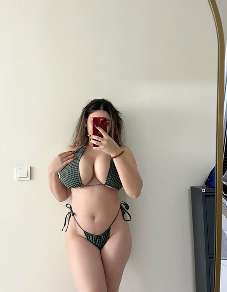 Foto di nudo di fuga di OnlyFans di Merve Damla
