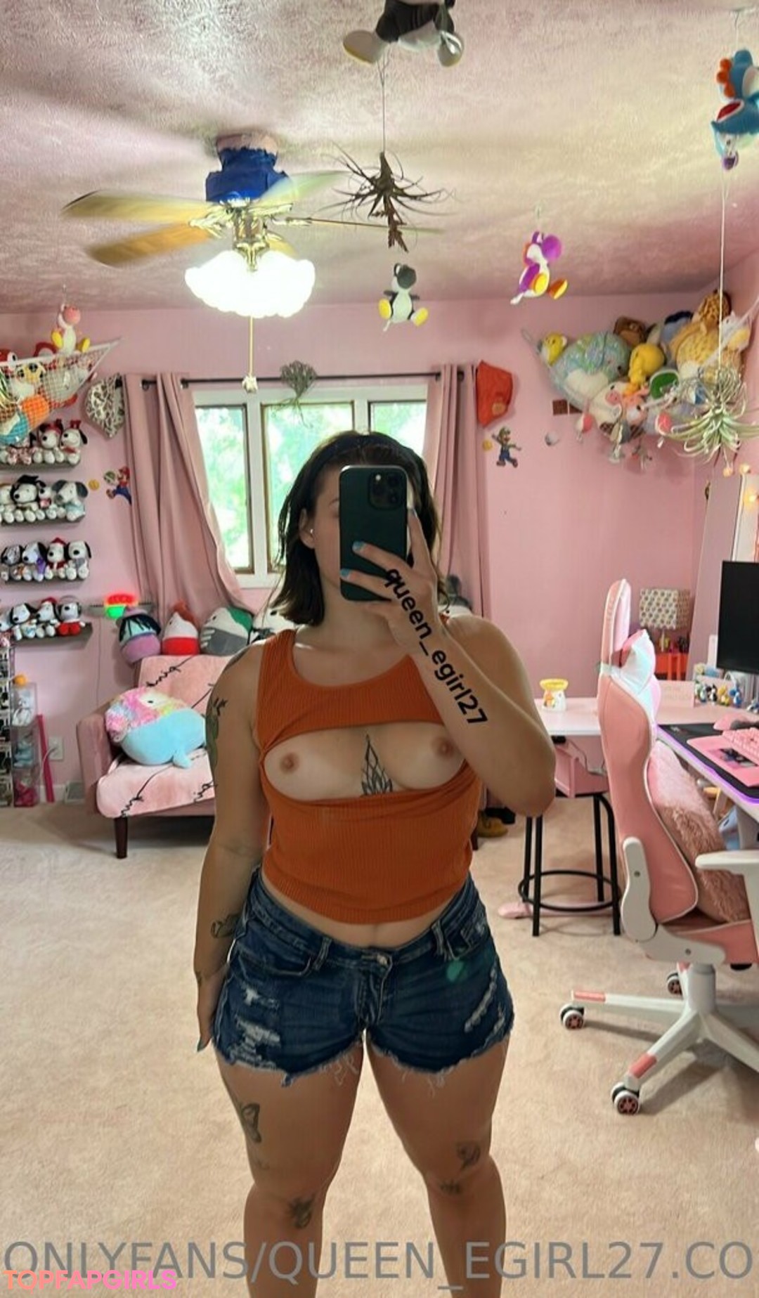 Foto di nudo di fuga di OnlyFans di Queend #1770