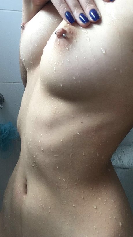 Foto di nudo di fuga di OnlyFans di My Little Char