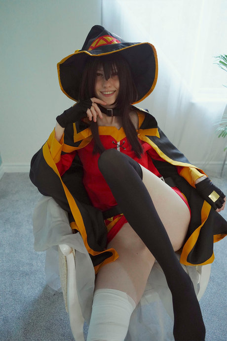 Foto di nudo di fuga di OnlyFans di Little Emo Kitten