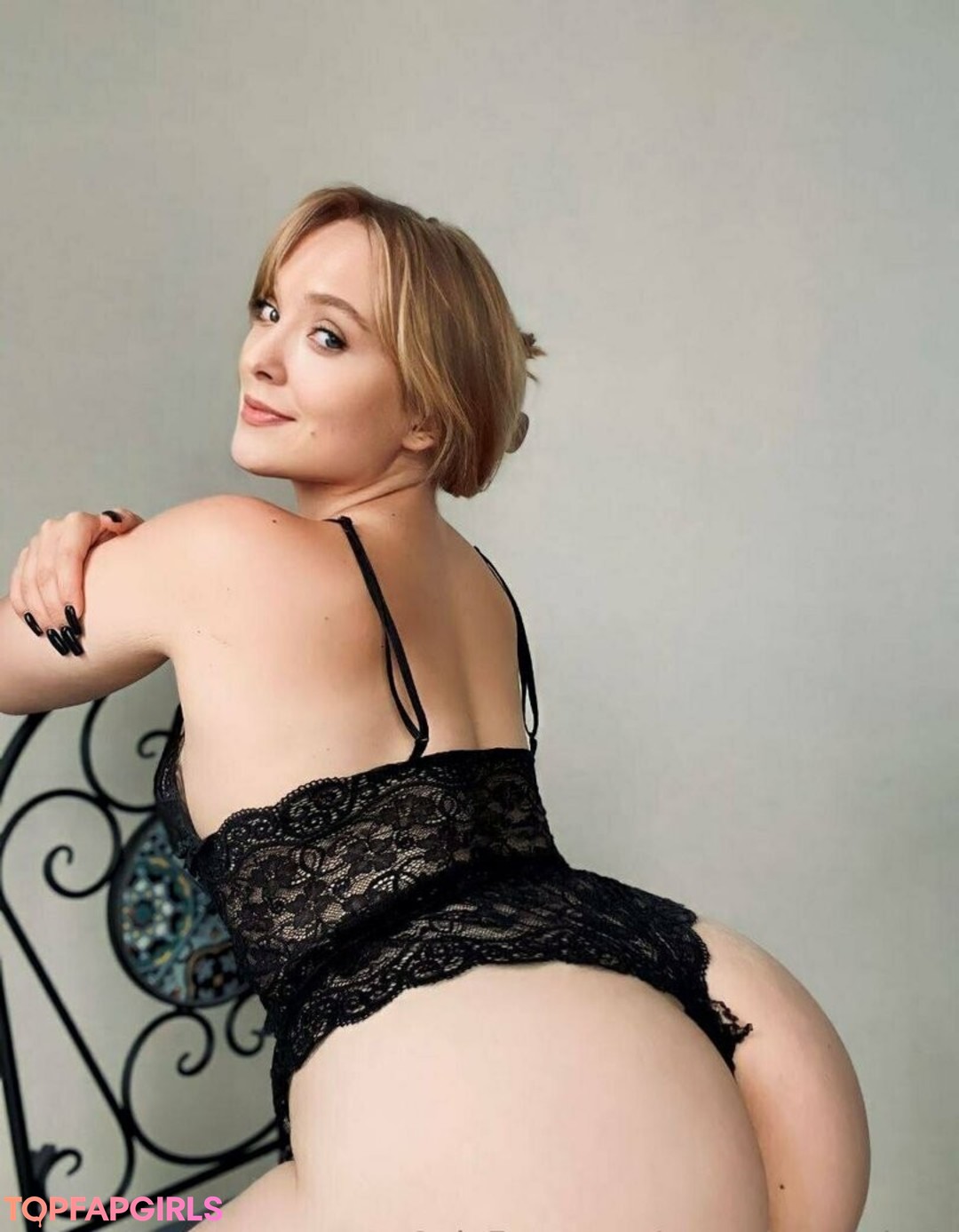 Foto di nudo di fuga di OnlyFans di Kora Lina #1901