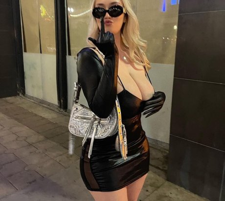 Chloe