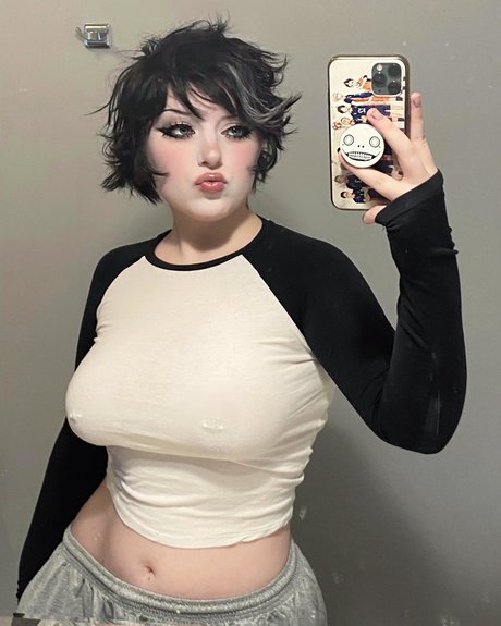 Foto di nudo di fuga di OnlyFans di Kalaynokay