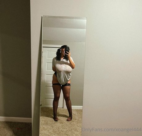 Foto di nudo di fuga di OnlyFans di Xoangel444