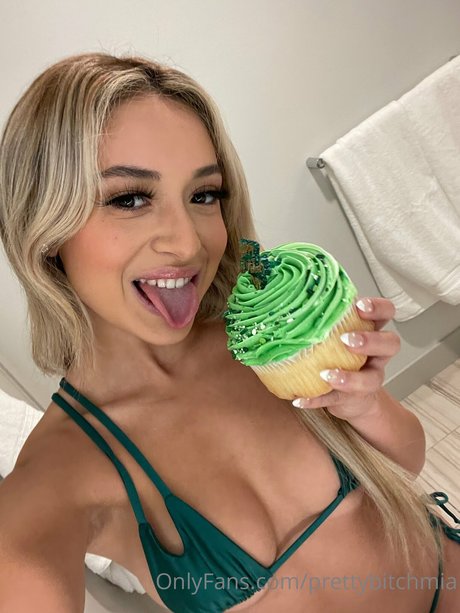 Foto di nudo di fuga di OnlyFans di Mia Huffman