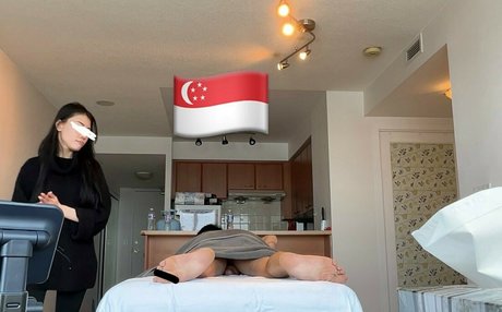 Foto di nudo di fuga di OnlyFans di Sinfuldeeds