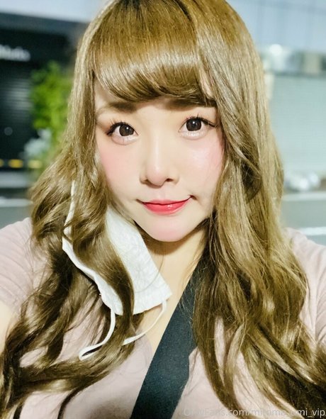 Mitoma_umi_vip