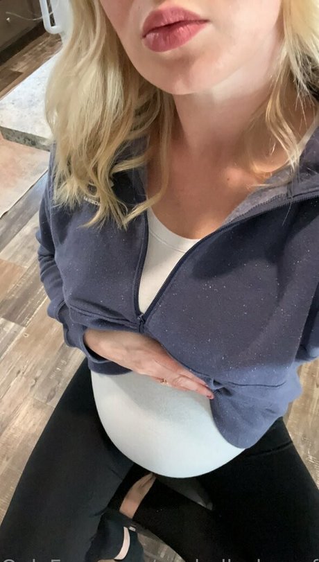 Foto di nudo di fuga di OnlyFans di Barefitmommy