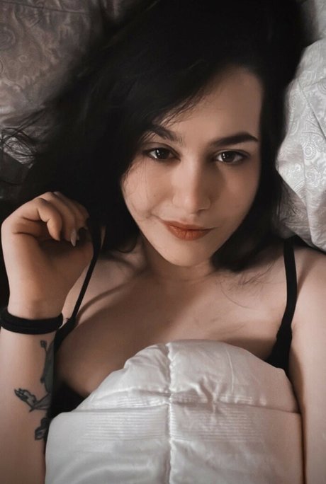 Foto di nudo di fuga di OnlyFans di Viotcz