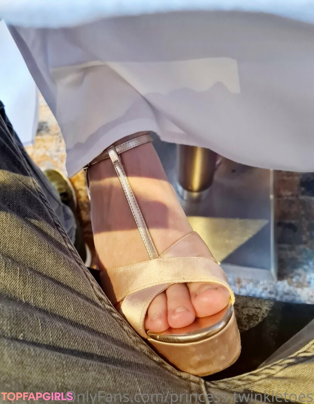 Foto di nudo di fuga di OnlyFans di Princesstwinkletoes #17 Foto di nudo di fuga di OnlyFans di Princesstwinkletoes #17