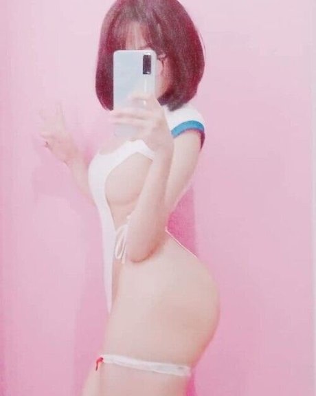 Foto di nudo di fuga di OnlyFans di Eimiruwu