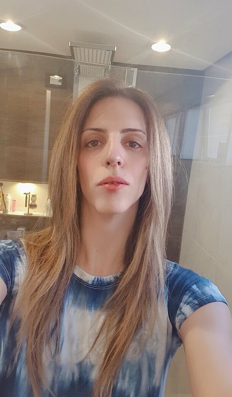 Foto di nudo di fuga di OnlyFans di Newivycb