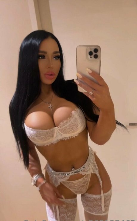 Foto di nudo di fuga di OnlyFans di Kristina Kliuchnyk
