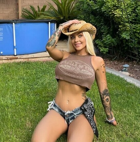 Ashleywolfxo