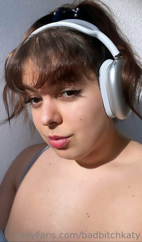 Foto di nudo di fuga di OnlyFans di Badbitchkaty