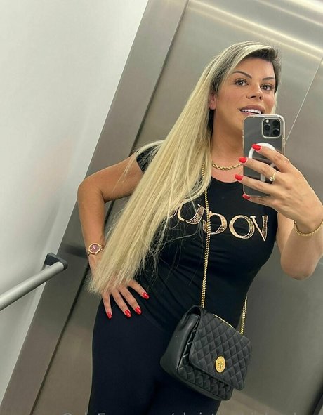 Foto di nudo di fuga di OnlyFans di Christinebigboobes