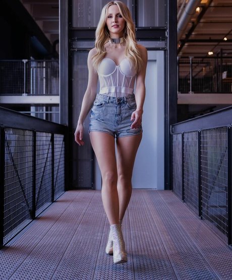 Melissa Naschenweng