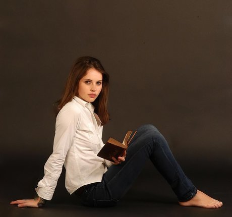 Foto di nudo di fuga di OnlyFans di Felicity Jones