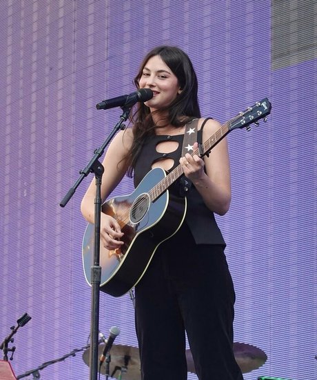 Gracie Abrams