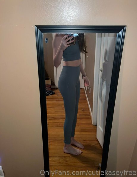 Foto di nudo di fuga di OnlyFans di Cutiekaseyfree