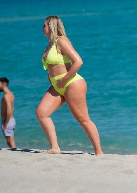 Foto di nudo di fuga di OnlyFans di Iskra