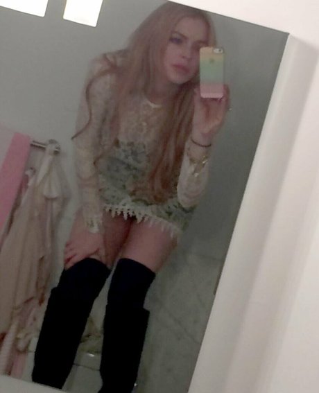 Foto di nudo di fuga di OnlyFans di Lindsay Lohan
