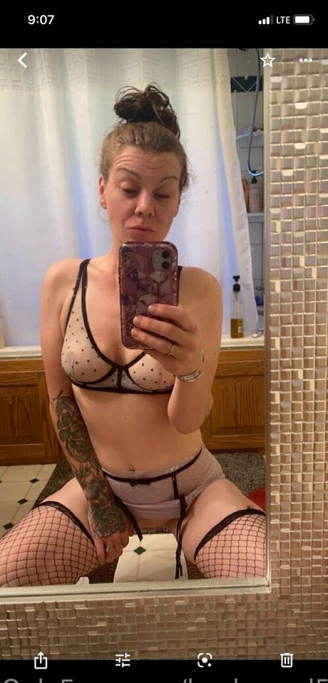 Foto di nudo di fuga di OnlyFans di Gabriellawoods598