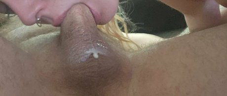Foto di nudo di fuga di OnlyFans di Yourl3wdwaifu