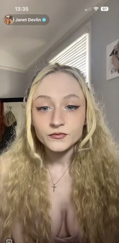 Janet Devlin