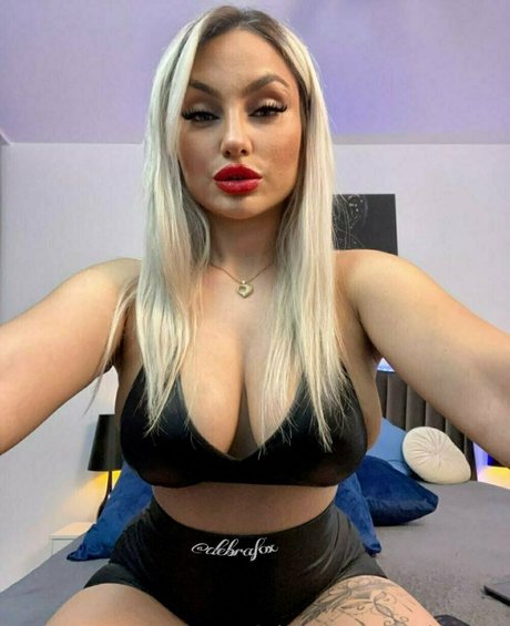 Foto di nudo di fuga di OnlyFans di Sunshinefree