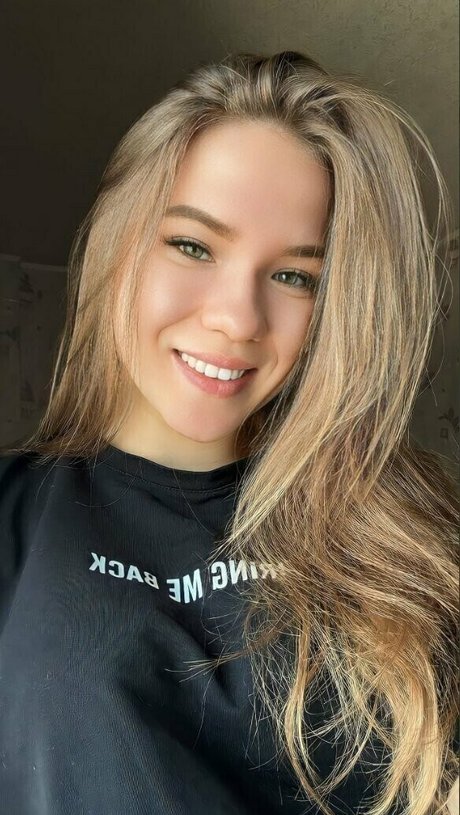 Foto di nudo di fuga di OnlyFans di Dreamydi