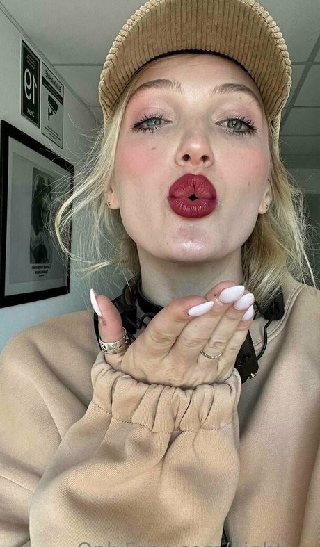 Foto di nudo di fuga di OnlyFans di Nightlyy