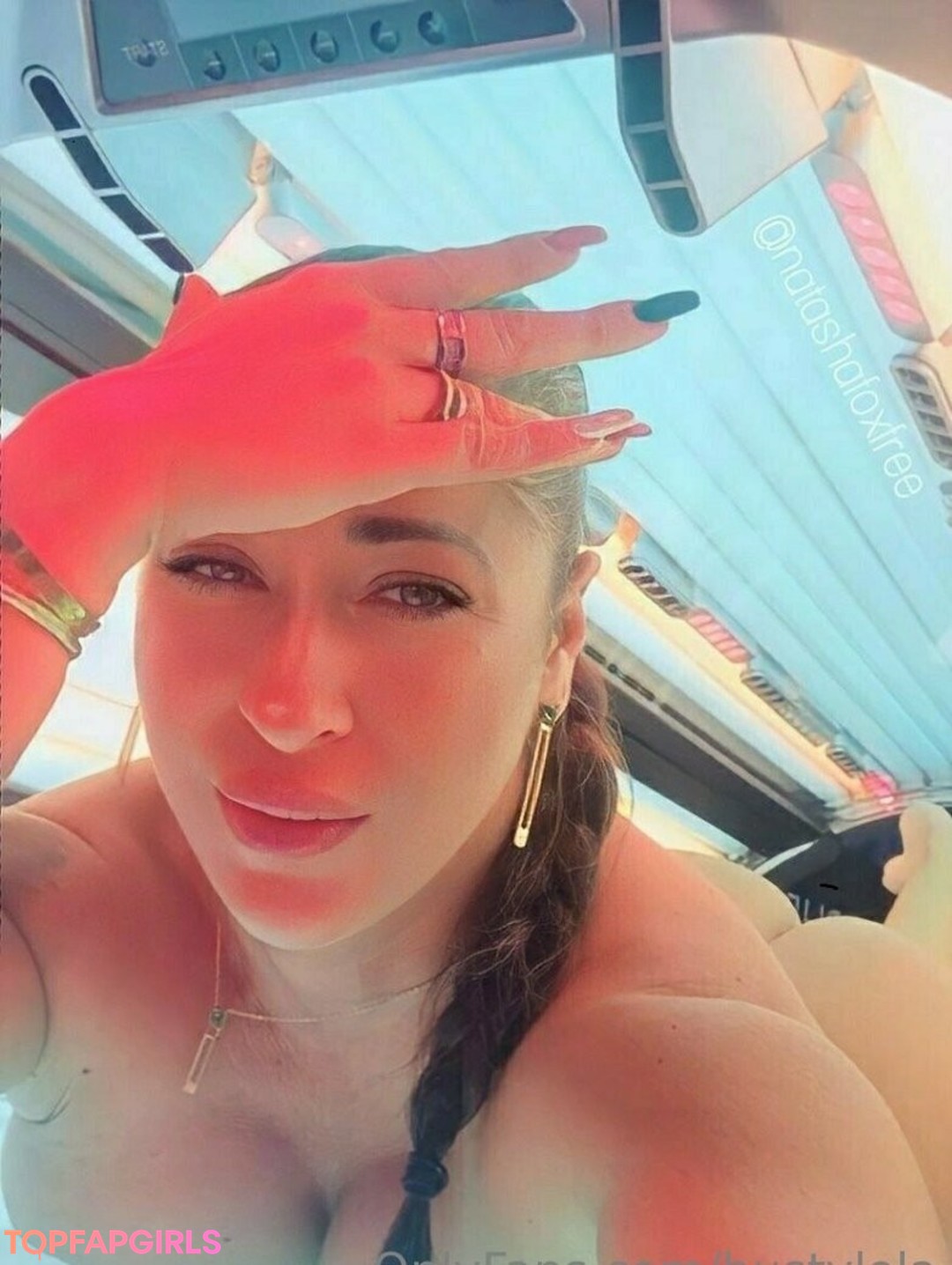 Foto di nudo di fuga di OnlyFans di Bustylola #1076