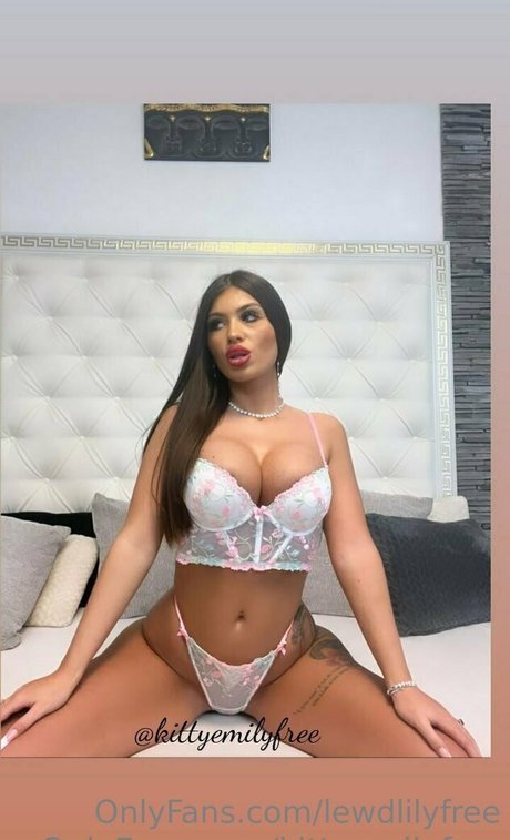 Lewdlilyfree