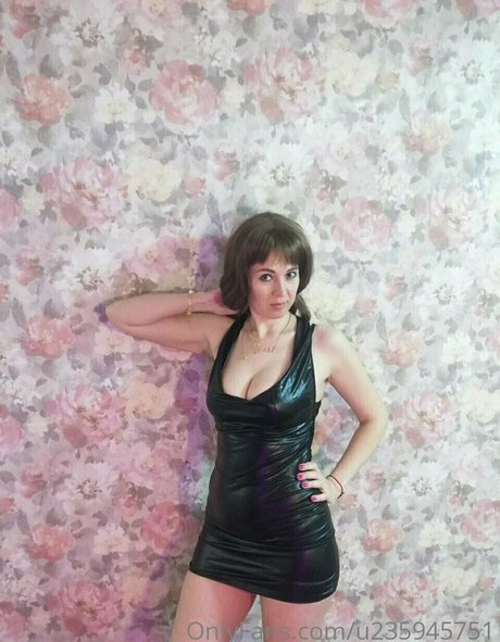 Foto di nudo di fuga di OnlyFans di Yourlustymom