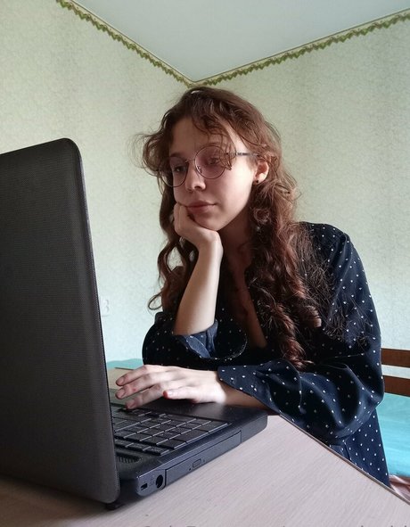 Foto di nudo di fuga di OnlyFans di Maycurlygirl