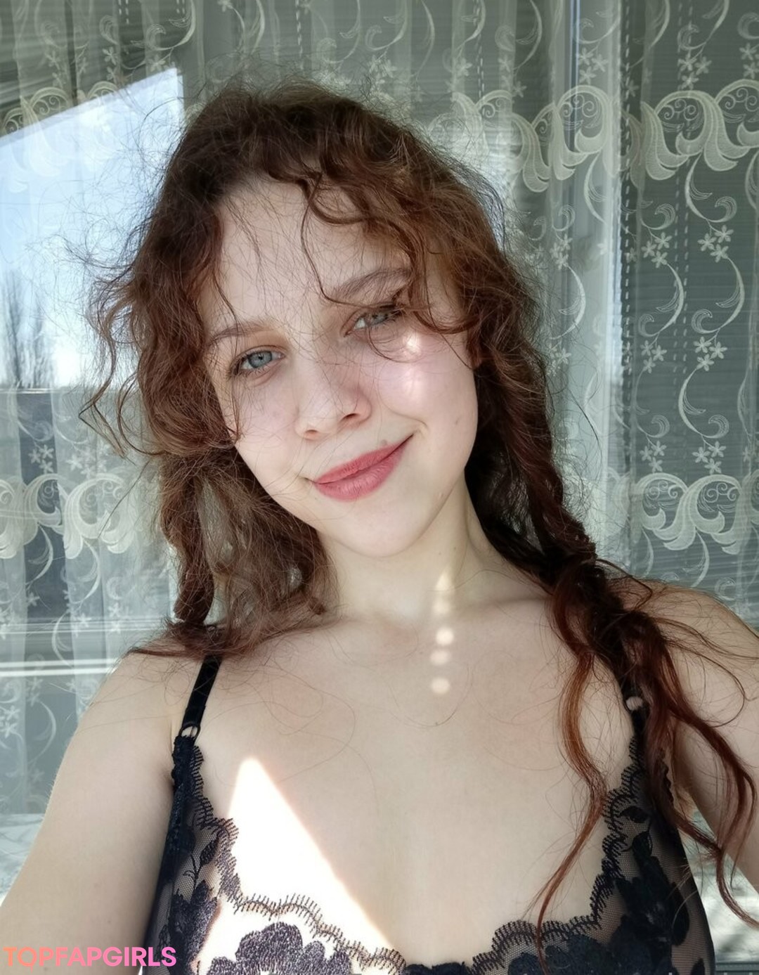 Foto di nudo di fuga di OnlyFans di Maycurlygirl #8 Foto di nudo di fuga di OnlyFans di Maycurlygirl #8