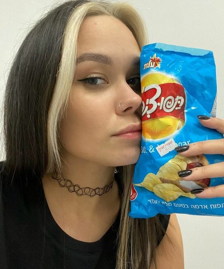 Foto di nudo di fuga di OnlyFans di Ami Young