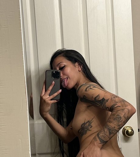 Foto di nudo di fuga di OnlyFans di Yurbae