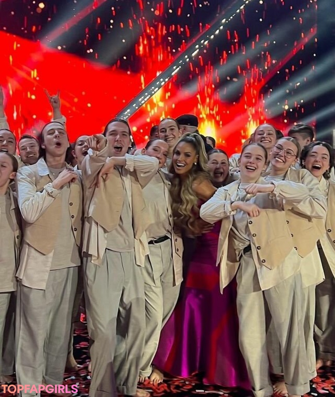 Foto di nudo di fuga di OnlyFans di Trish Stratus #1011