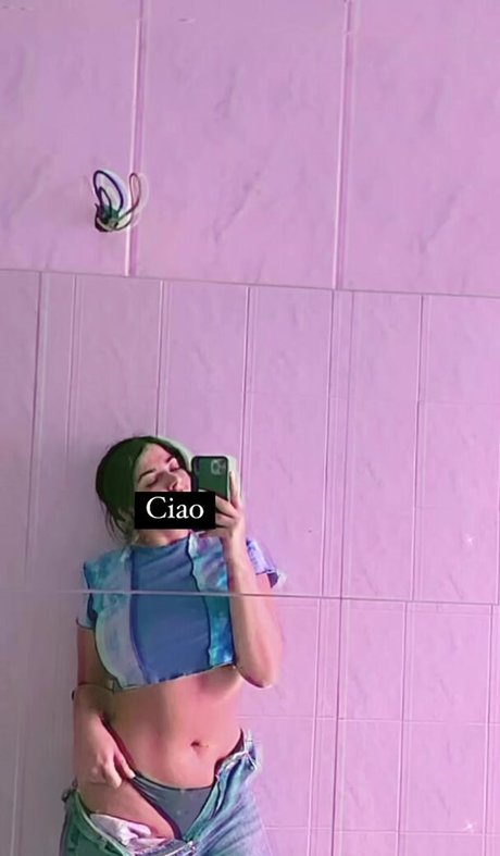 Foto di nudo di fuga di OnlyFans di Anna Rebellato