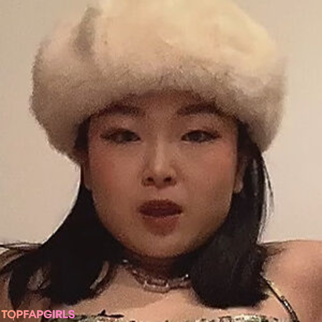 Foto di nudo di fuga di OnlyFans di Childish Lina #6 Foto di nudo di fuga di OnlyFans di Childish Lina #6