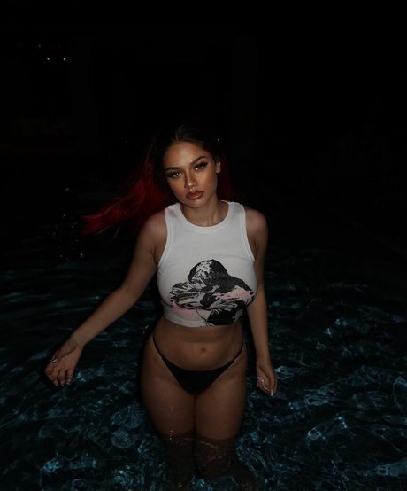 Foto di nudo di fuga di OnlyFans di Badmomzjay