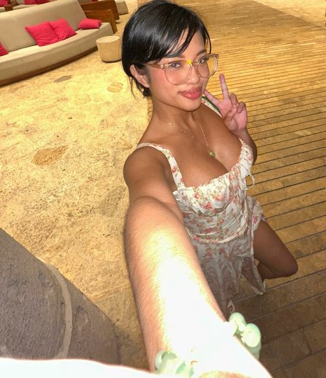 Foto di nudo di fuga di OnlyFans di Alyssa Silos