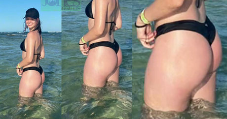Foto di nudo di fuga di OnlyFans di Julia K Barni