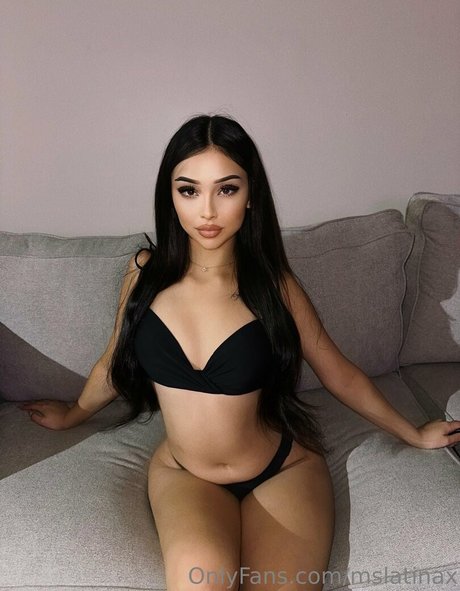 Foto di nudo di fuga di OnlyFans di Mslatinax