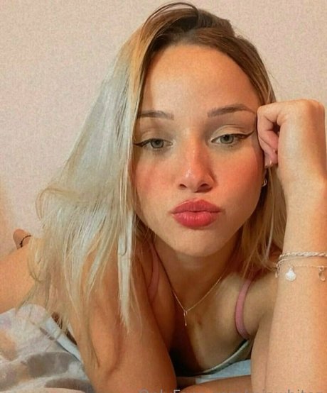 Miawhitez
