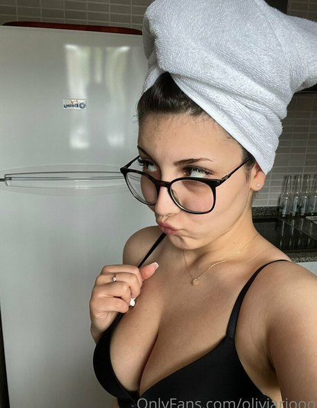 Foto di nudo di fuga di OnlyFans di Oliviariooo