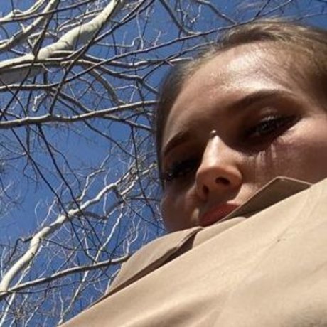 Foto di nudo di fuga di OnlyFans di Saldyrkina
